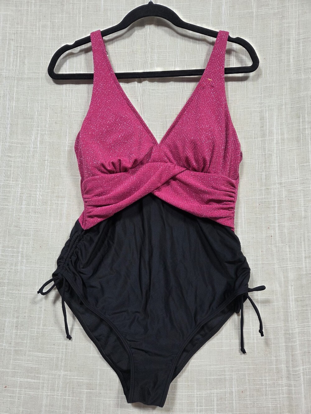 Women's Pink/Black Geometric One Piece Swimsuit Twist Front Ruched Sides 12 B